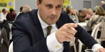 ENTRETIEN AVEC BRUNO HIROUT, SECRÉTAIRE GÉNÉRAL DU PARTI DE LA FRANCE