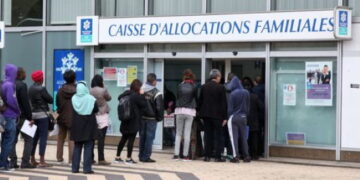 Fraude sociale : 2,5 millions de « fantômes » qui pompent 30 milliards d’euros de prestations