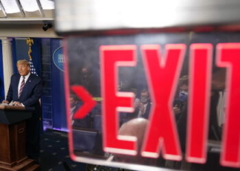 Hystérie médiatique anti-Trump : le masque de la pseudo-démocratie tombe