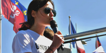 Aliette Espieux : « Mon mari est en détention pour avoir défendu sa femme, victime de menaces de mort »