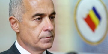 Un politicien roumain rend hommage à Codreanu à la télévision : vives réactions de la communauté