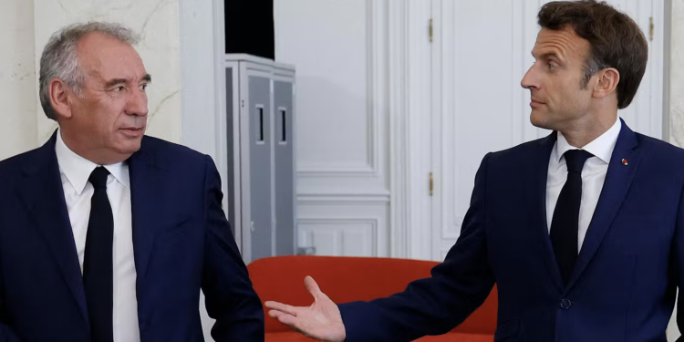 De Bayrou à l’abîme : le chaos républicain