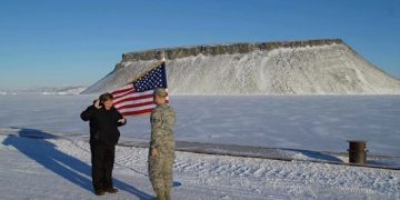 Groenland : quels secrets et intérêts militaro-stratégiques recèlent les glaciers que Trump veut annexer ?