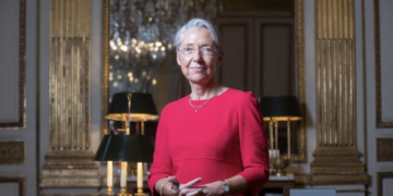 Matignon : Macron a enfin trouvé sa marionnette pour le combat mondialiste contre le peuple et la nation