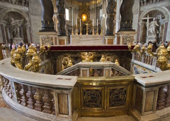 Pierre est ici – C’est bien le tombeau de Pierre sous le Vatican
