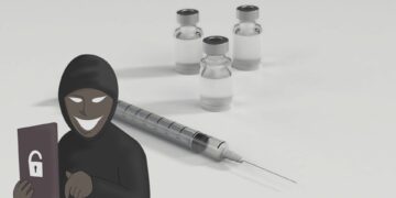 Vaccin Pfizer : que révèlent les documents piratés de l’Agence européenne des médicaments ?