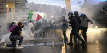 Contre les persécutions en Italie de Forza Nuova et de son président Roberto Fiore qui s’opposent au « pass sanitaire »