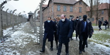 À propos de la visite de Jean Castex à Auschwitz le 27 janvier 2022