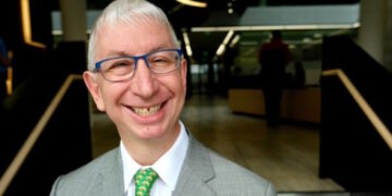 Jeremy Godfrey : le nouveau visage de la censure en Irlande et en Europe