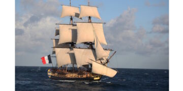 L’Hermione, de l’imposture navale à la propagande idéologique : une publicité motorisée pour la « démocrassie »