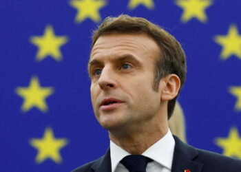 Avortement : la perverse et fausse compassion d’Emmanuel Macron