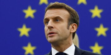 Avortement : la perverse et fausse compassion d’Emmanuel Macron