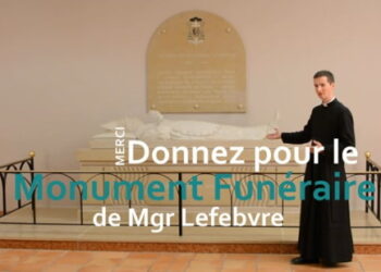 Un nouveau monument funéraire pour Mgr Lefèbvre à Écône