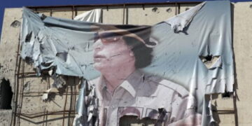 Comment Abou Dabi a siphonné les milliards de Kadhafi en Libye