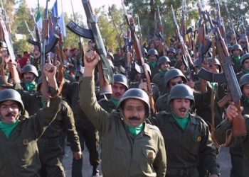 Les « Moudjahidines du peuple iranien », organisation terroriste marxisante ayant ses bases arrières en France et en Albanie