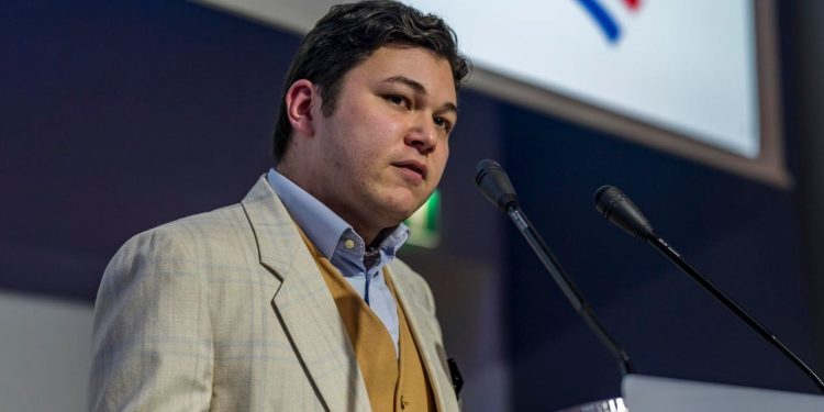 Entretien avec Pierre-Nicolas Nups, Secrétaire général du Parti de la France