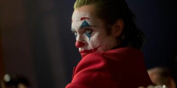 Selon une enquête, si les moins aisés sont touchés économiquement à cause du Covid-19, les plus riches, eux, sont plus contaminés, rapporte « Le Parisien »