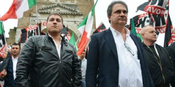 Tyrannie covidiste en Italie, arrestation d’une dizaine de militants de Forza Nuova