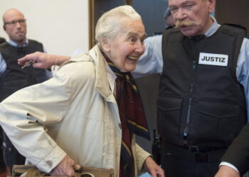 Chronique du révisionnisme : Ursula Haverbeck en prison, décès de Günter Deckert et « crimes de guerre » russes