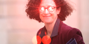 Emmanuelle Wargon souhaite exproprier les Français de leurs pavillons pour les mettre dans des dortoirs