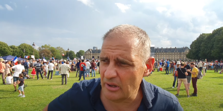 Yvan Benedetti à la manif gnan gnan de Philippot