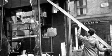 Août 1947 : Nuit de Cristal en Angleterre suite à l&rsquo;affaire des sergents pendus en Palestine