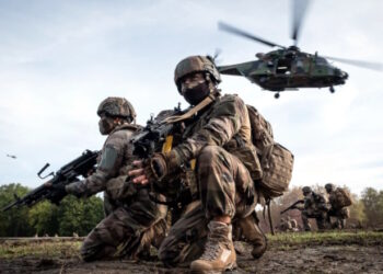 Troupes au sol ? Le vrai projet de Macron :  une néo-OTAN