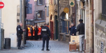 Diffamations et agressions « antifas » continuent contre la librairie Arts Enracinés au Puy-en-Velay