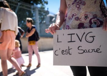 La trahison du RN dans l’adoption du droit à l’IVG dans la Constitution