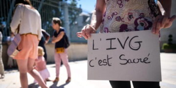 La trahison du RN dans l’adoption du droit à l’IVG dans la Constitution