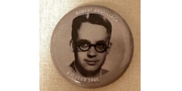 Nouveauté : le badge Robert Brasillach