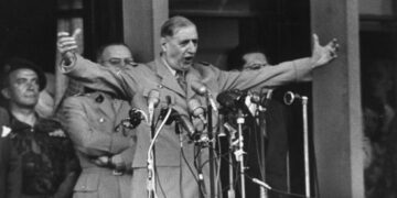 De Gaulle… Imposture, mythe et trahison