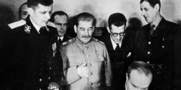 De Gaulle : un suprémaciste génocidaire et marxiste à la conquête de l’Europe ?