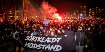 Pays-Bas : deuxième nuit d’émeutes contre la tyrannie sanitaire globaliste