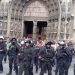 « Nuit Blanche 2026 » : la police déloge violemment les catholiques qui prient contre la profanation de l’église Saint-Laurent