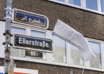 Islamo-gauchisme en Allemagne : à Düsseldorf, les Verts saluent l’arrivée de la signalisation routière en arabe