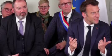 Macron : « C’est plus dur de réinventer un modèle quand tout n’a pas été détruit »…