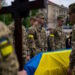 La « stratégie » militaire de Kiev : se battre sans compter les pertes