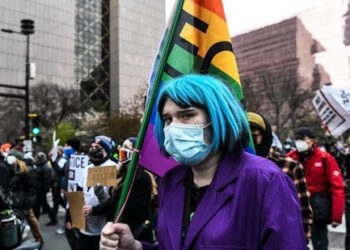 Aposématisme des couleurs toxiques, « wokisme » et darwinisme