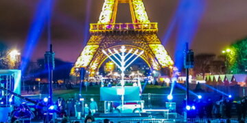 France : pas de crèche en mairie mais des chandeliers de Hanouka partout dans l’espace public