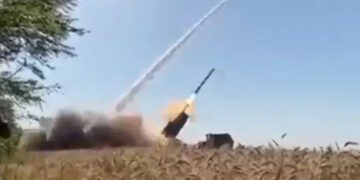 Des HIMARS manquent leurs cibles à cause du brouillage électronique russe