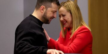 Des migrants par millions ! Per favore !