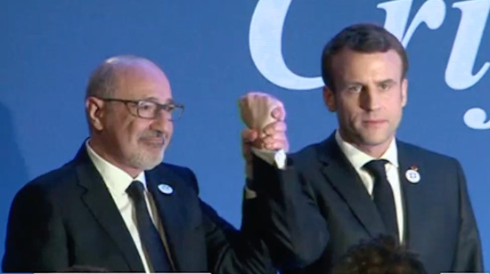 La démocratie est un mensonge