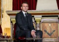 Macron à la Grande Loge, aux ordres de ses maîtres…