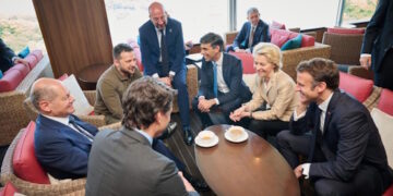 Non à leurs guerres, oui à la force