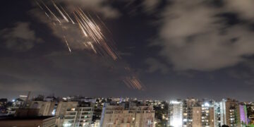 Salve de missiles balistiques iraniens en représailles contre les provocations de l’occupant de la Palestine