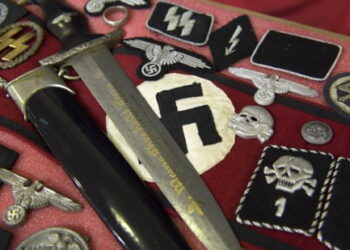 Vente « d’objets nazis » : chronique du delirium diasparanoïaque et de l’aplaventrisme