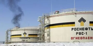 Pétrole : les Européens subventionnent le raffinage africain et indien et la production américaine