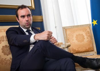 Lecornu biscornu