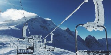 Les préfets pourront assigner à résidence les français adeptes des sports d&rsquo;hiver